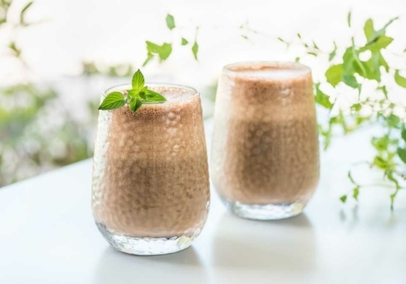 Frothy Cacao Mint Cooler